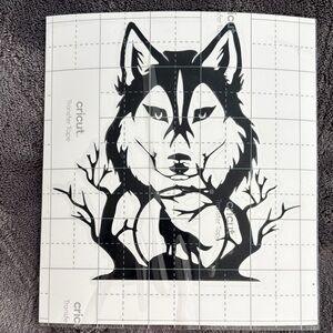 Wolf Design Vinyl Decal in Black and White